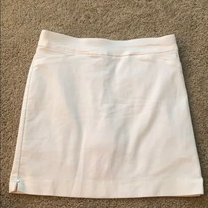 Croft&Barrow Polished Skort Size 6